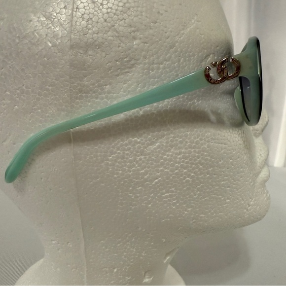 Tiffany & Co Black Gradient Cat-Eye Sunglasses - Picture 3 of 16